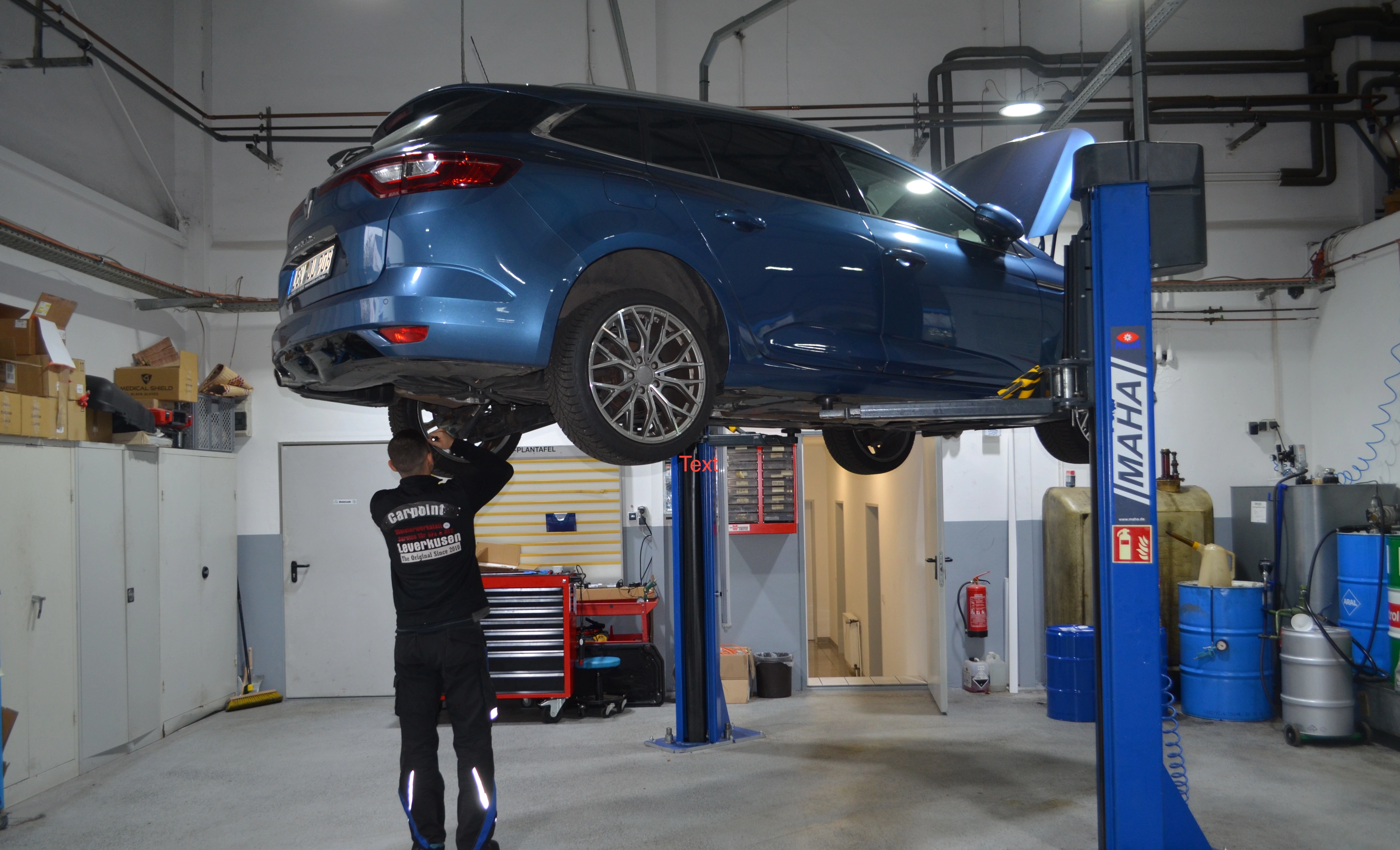 Hintergrundbild Werkstatt Carpoint Autoservice Leverkusen